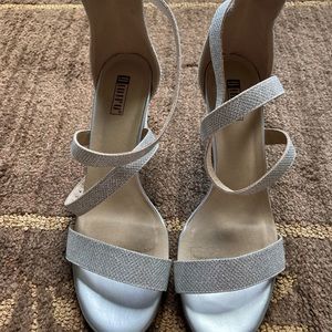 Silver Sparkling Heels